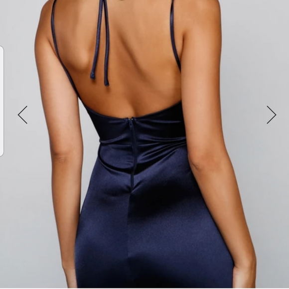 Dress - Picture 3 of 5